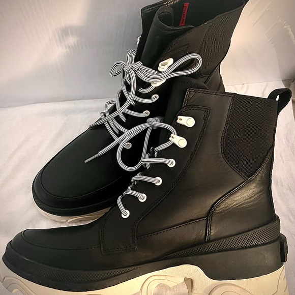 SOREL Lace Up Water Proof Bootie Size 9 NEW/Showroom Sample - Picture 6 of 10